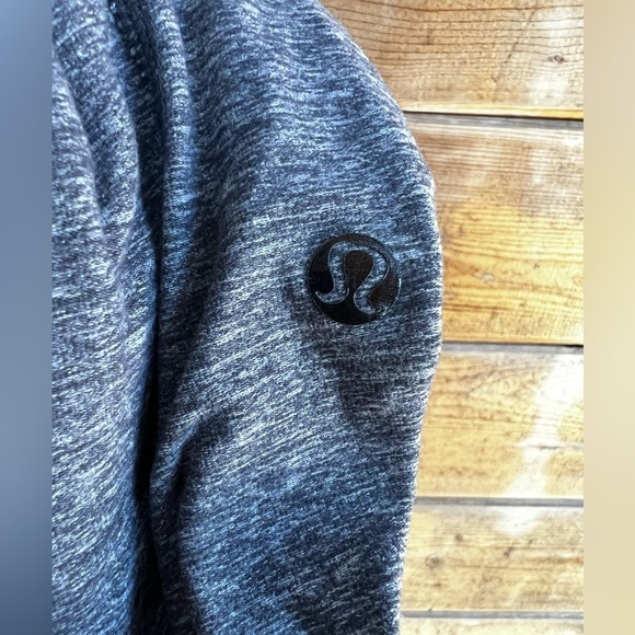 Lululemon Fold-Over Waist Yoga Leggings — Sz 4 — Heathered Gray — 27” Inseam - Picture 6 of 7